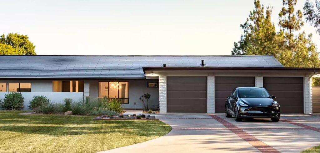 Comparing a Traditional Roof to a Tesla Solar Roof: Costs, Pros, & Cons Image